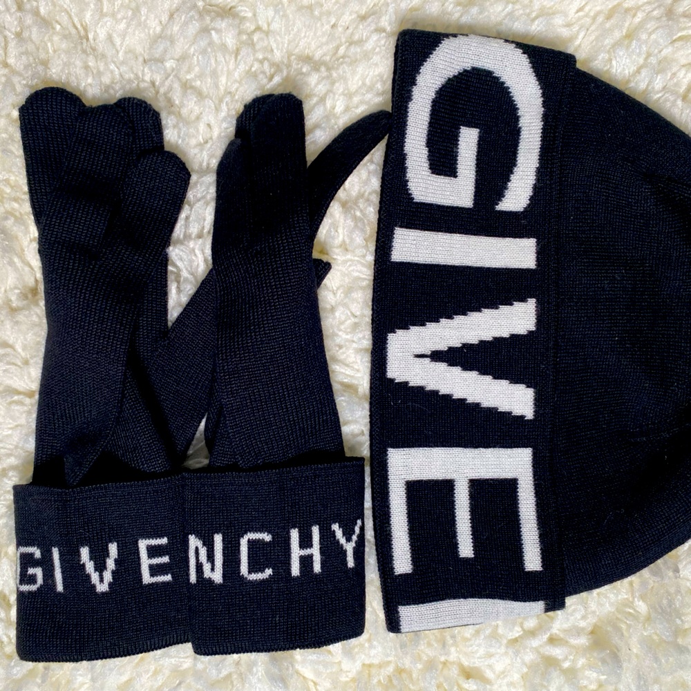✨BRAND NEW✨ Givenchy brand hat and gloves cozy knit set crafted from luxe wool.